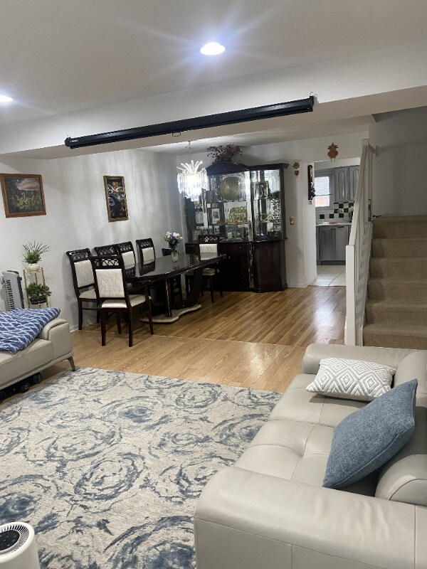 Foto del edificio - 712 Legends Dr