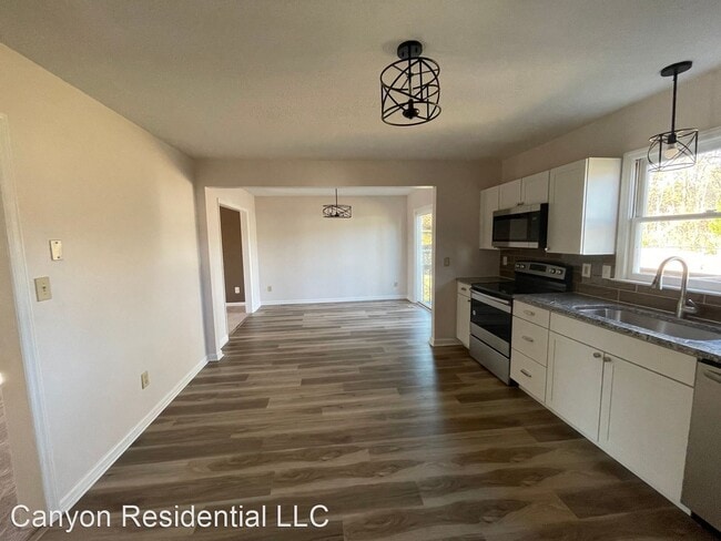 Building Photo - 3 br, 2 bath House - 2 Lord Foxley Court