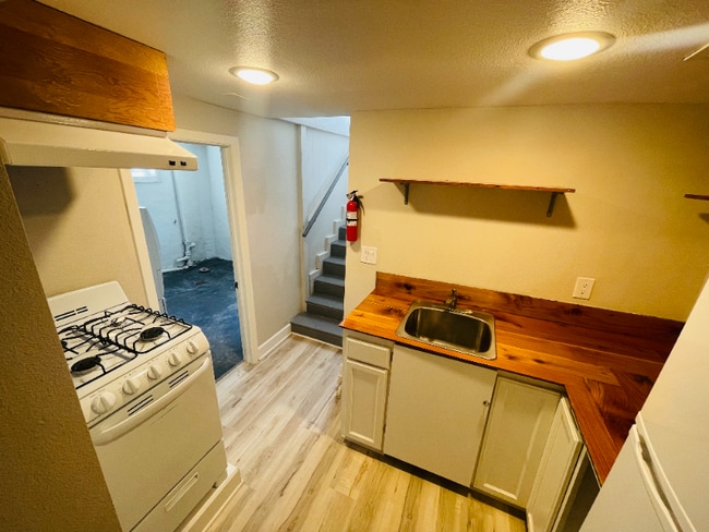 Photo - 7434 SE Duke St House