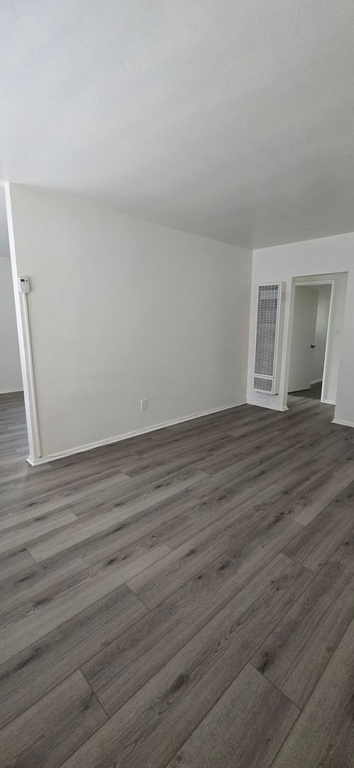 Photo - High Street (DD) Apartment