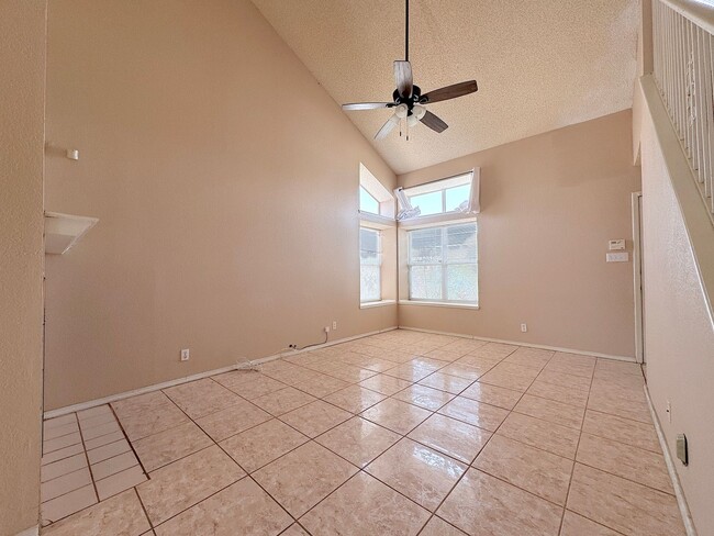 Foto del edificio - Northeast El Paso 3 Bed/2 Bath