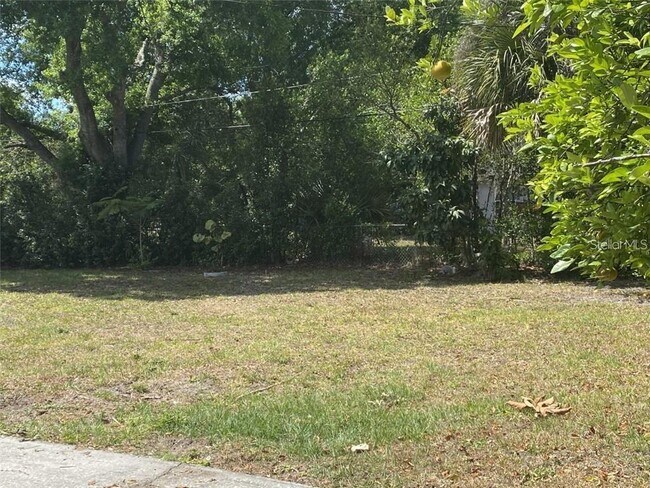 Foto del edificio - 720 Faber Dr