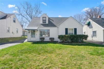 1553 Bancroft Ave Youngstown, OH 44514 – photo 1