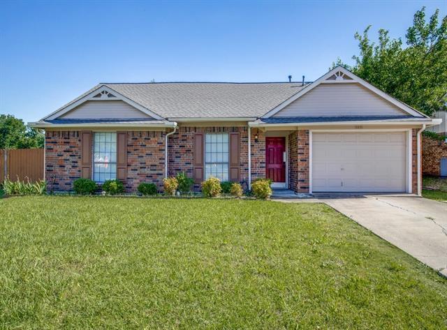 Frontyard view - 5005 Brookview Dr