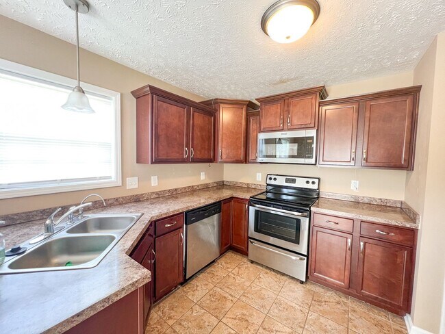 Foto del edificio - 3 Bedroom 2 Bathroom Home
