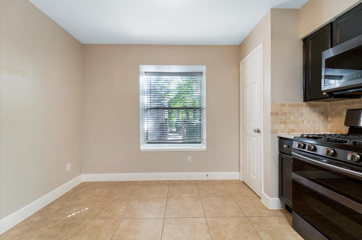 Foto del edificio - 30 Willowwood Cir