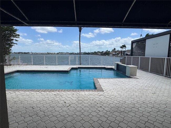 Foto del edificio - 15071 SW 136th Pl