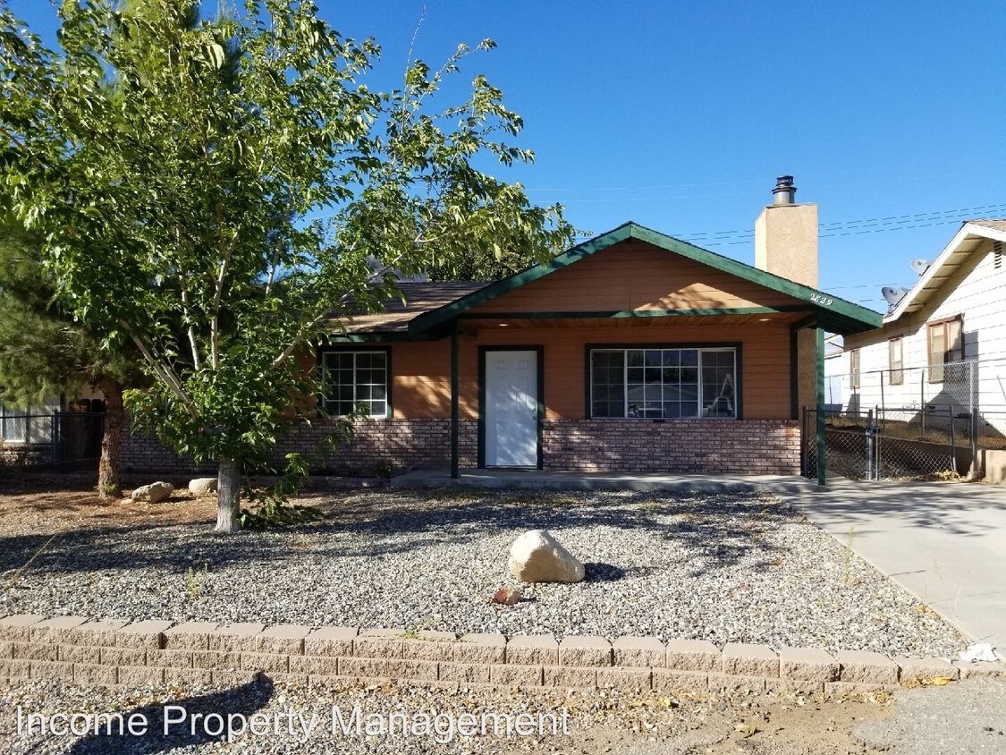 Foto principal - 3 br, 2.5 bath House - 2829 Irwin Ave