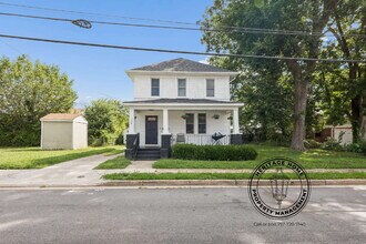 Building Photo - 1058 Mapole Ave