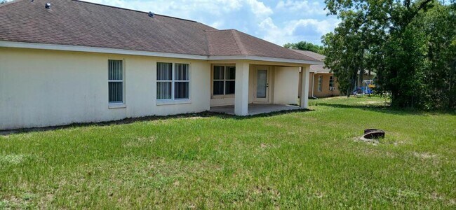 Foto del edificio - 4555 SW 145th Place Rd
