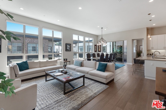 Building Photo - 12714 Sea Spray Pl