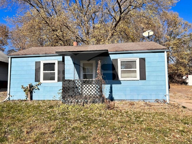 Building Photo - 2717 College Ave