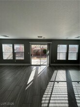 Building Photo - 2321 Cockatiel Dr