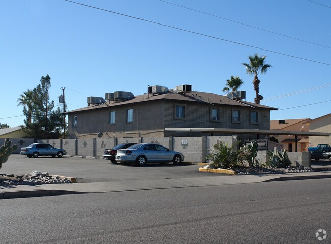 Building Photo - At Dunlap