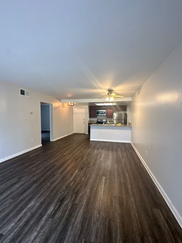Building Photo - 10767 San Diego Mission Rd