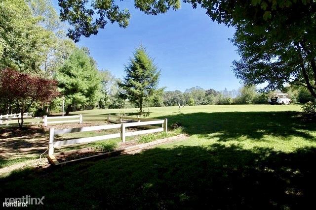 Foto del edificio - 4 br, 3 bath House - 7202 Jones Ln