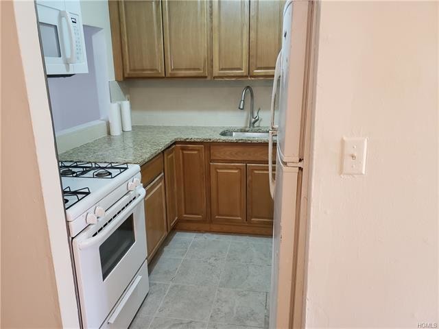 Foto del edificio - 2 bedroom in Bronx NY 10469