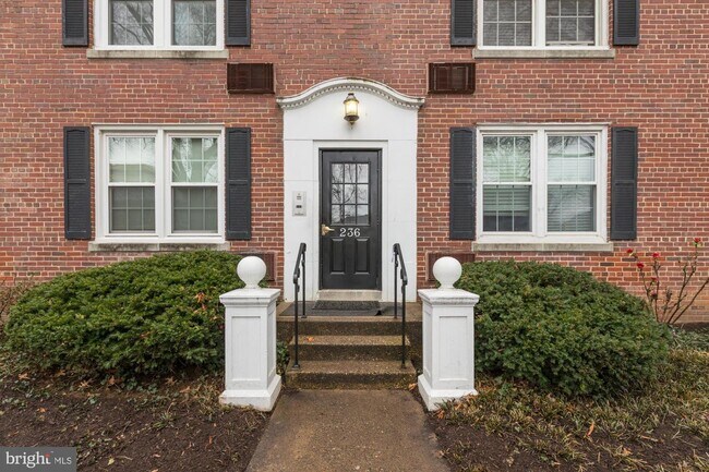 Foto del edificio - 236 N Thomas St