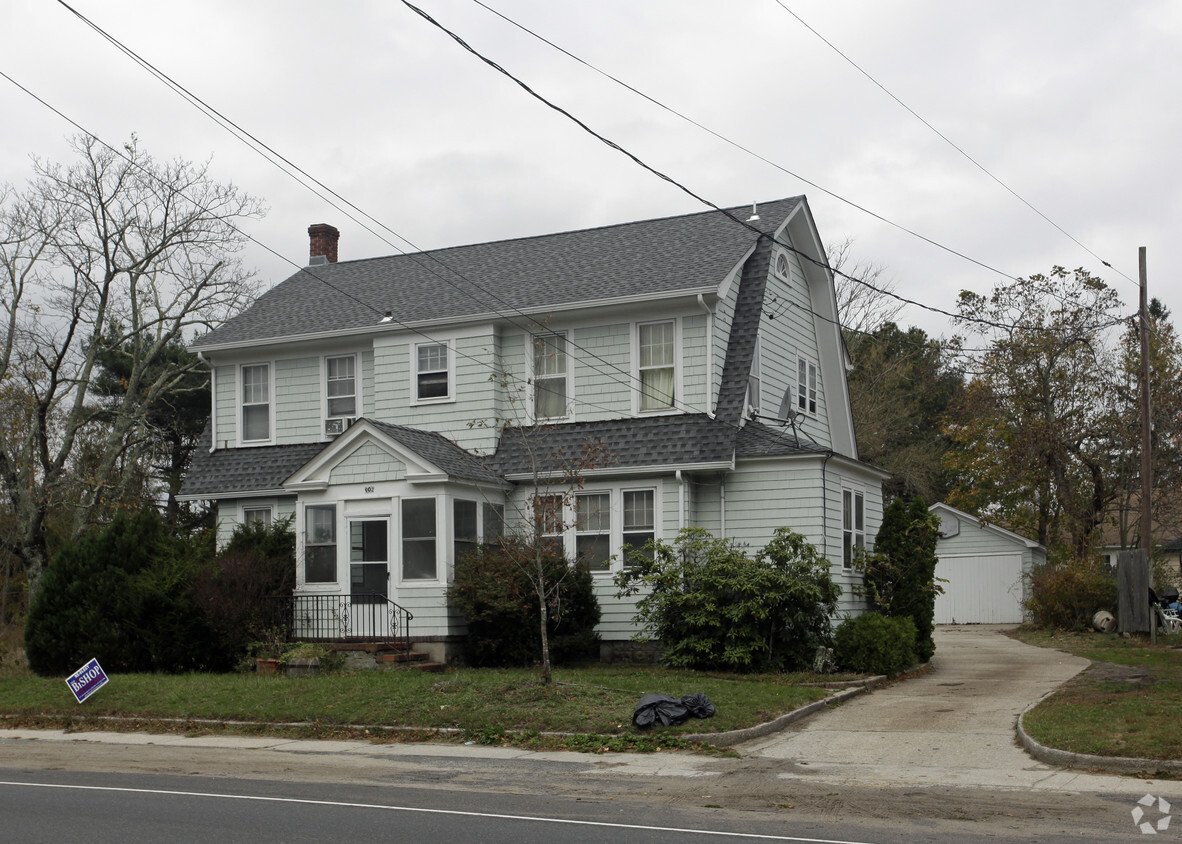 Foto principal - 860-902 W Main St