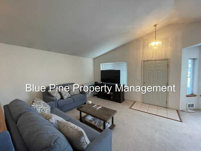 Building Photo - 3705 Spring Creek Dr