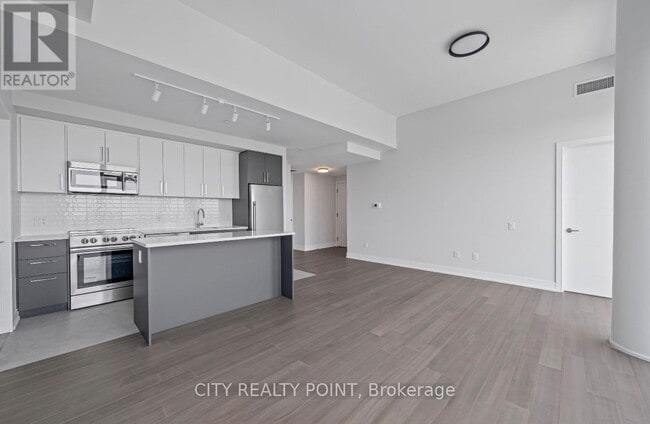 Photo du bâtiment - 664 Spadina Ave.