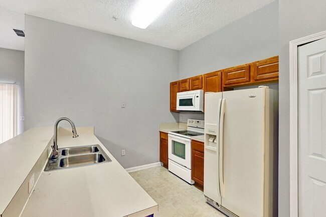 Foto del edificio - Great 2 bedroom/ 2 bathroom condo on the Southside