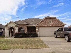 Building Photo - 2784 Sunlight Dr