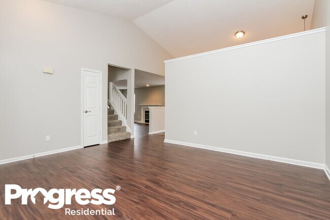 Foto del edificio - 6240 Cooper Pointe Dr