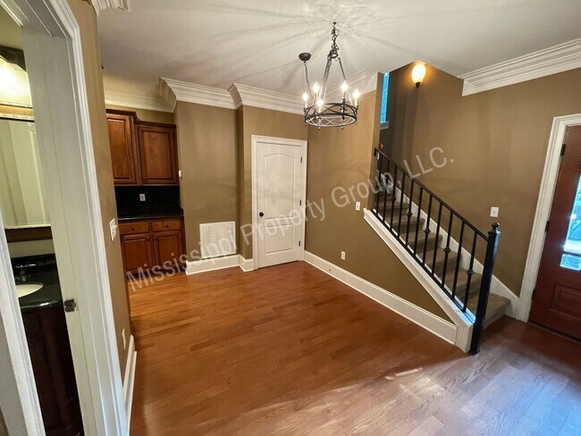 Building Photo - 3BR/3BA For Rent