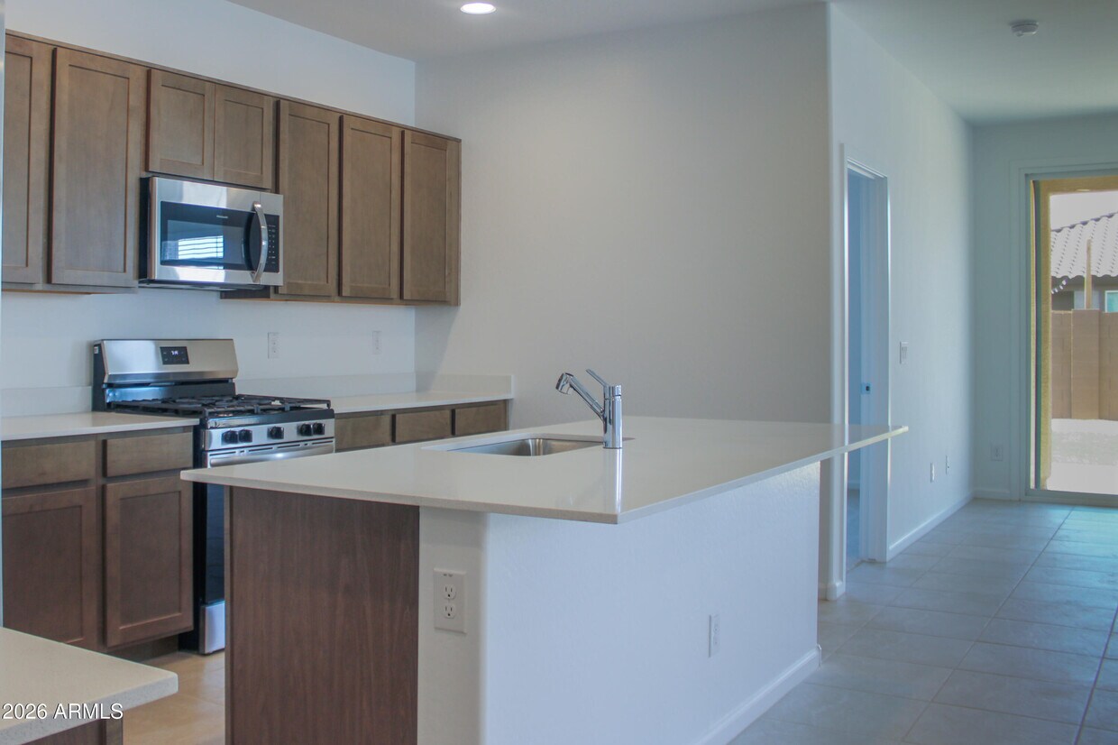 9829 W Monterey Way, Phoenix, AZ 85037 - House Rental in Phoenix