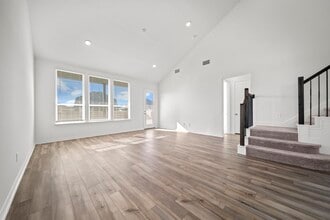 Building Photo - 649 Amber Fls Dr