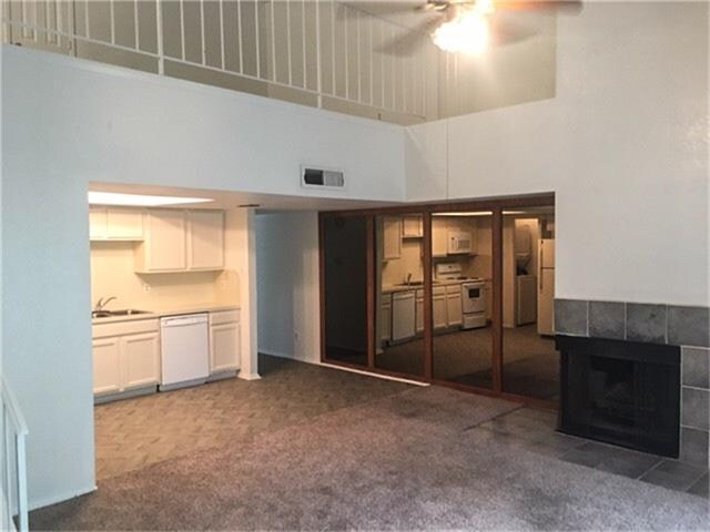 Building Photo - 14777 Wunderlich Dr