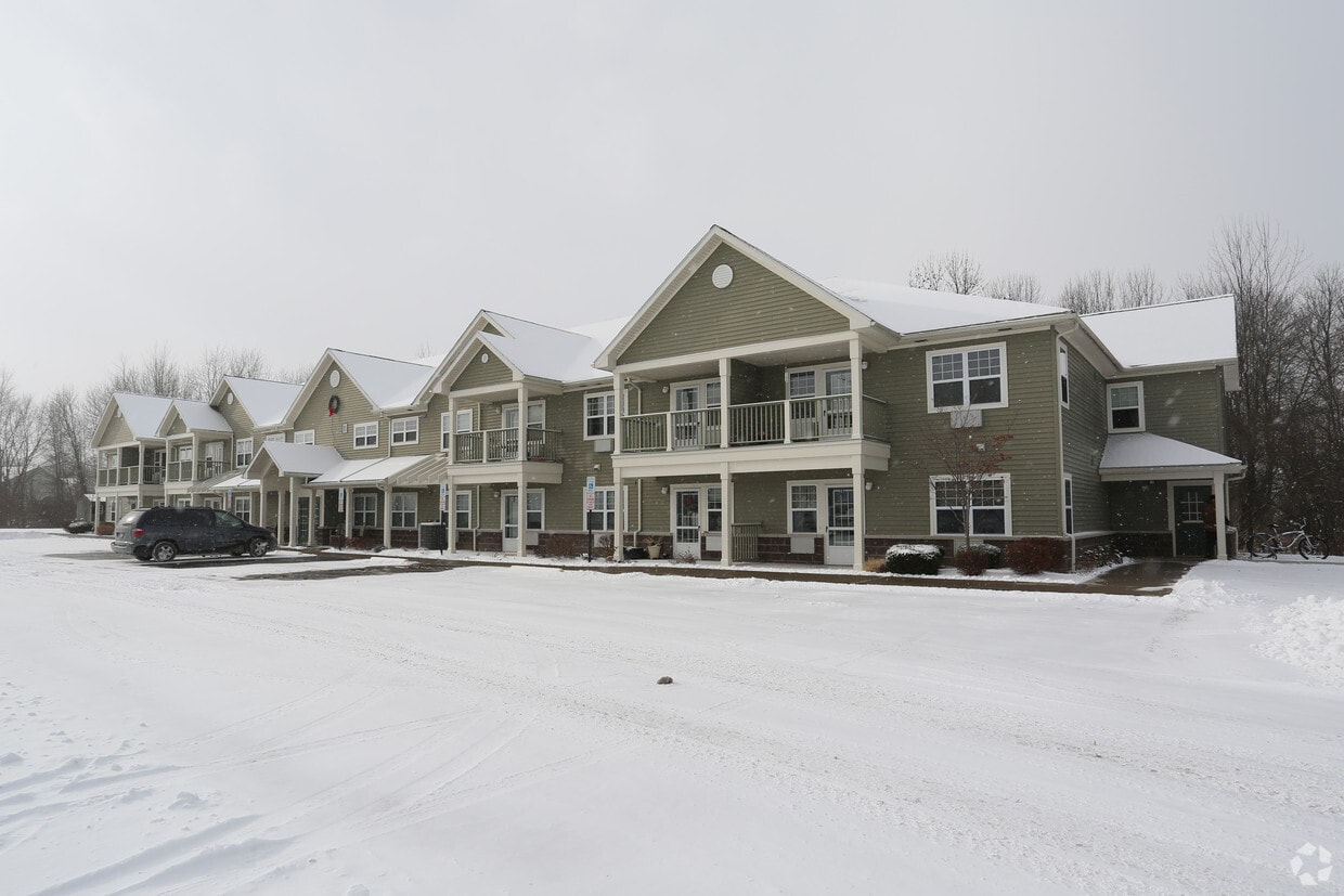 Foto principal - Clayton Heights Apartments