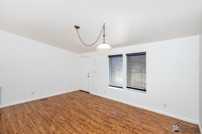 Building Photo - 10439 E 37th St