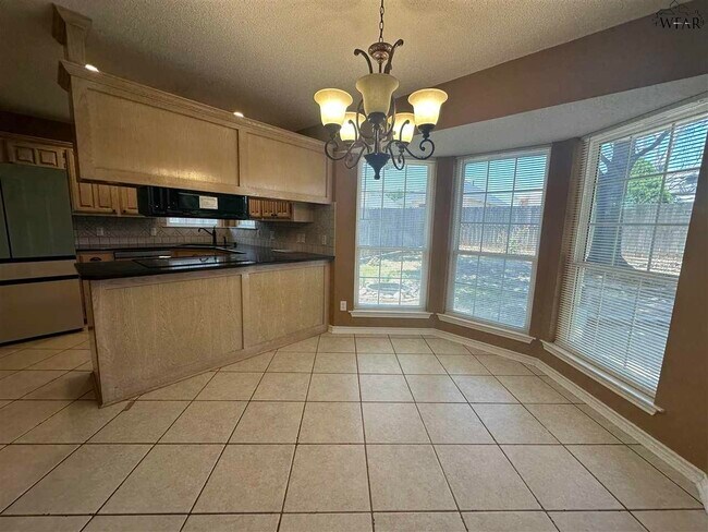 Foto del edificio - 5312 Pebblestone Dr