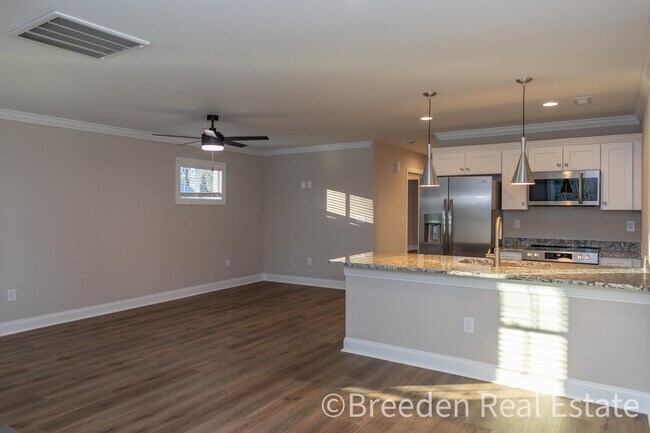 Foto del edificio - 808 5th Ave SW