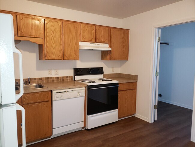 Foto del edificio - 4201 Primrose Dr