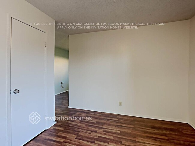 Building Photo - 7913 Samantha Way