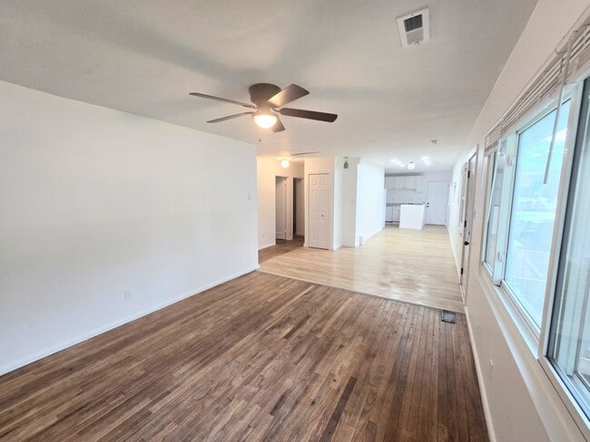 Building Photo - 5209 Julianna Dr