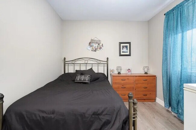 Foto del edificio - 1424 Bliss Ave
