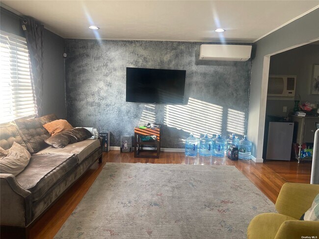 Foto del edificio - 321 Southwood Cir