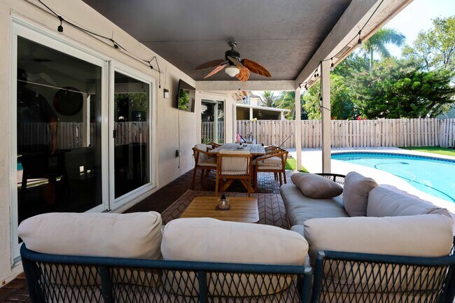 Building Photo - 3149 NW 71st Ave