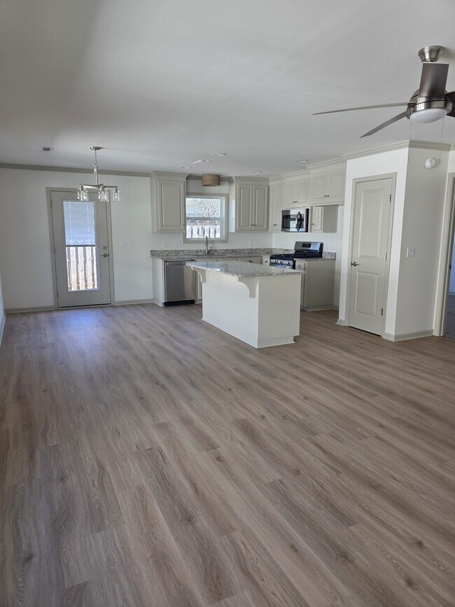 Foto del edificio - 115 Thistlewood Dr