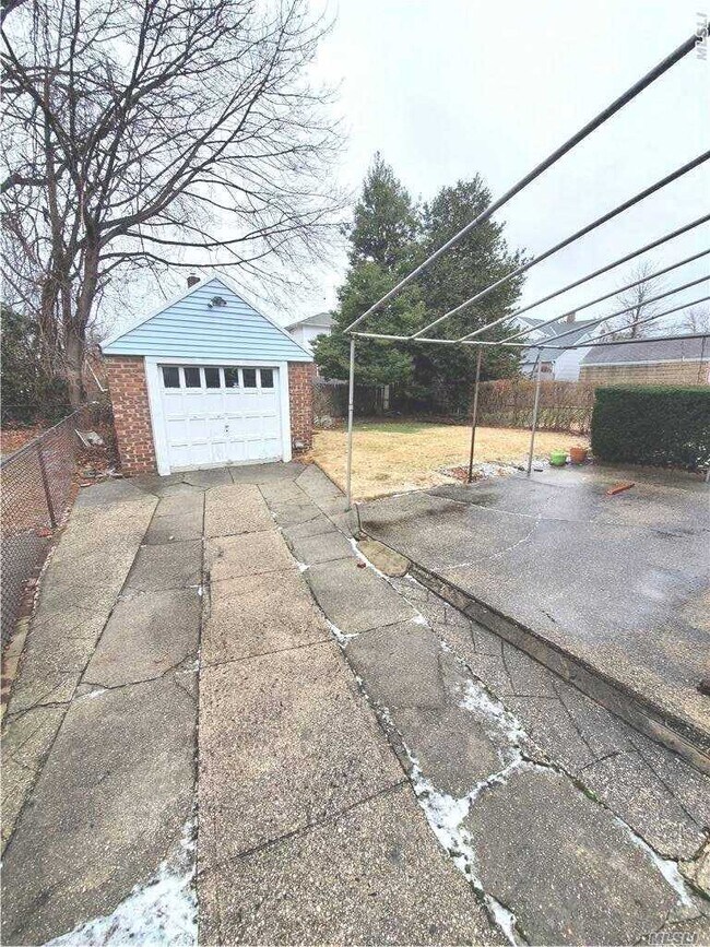 Building Photo - 39 Garfield Ave