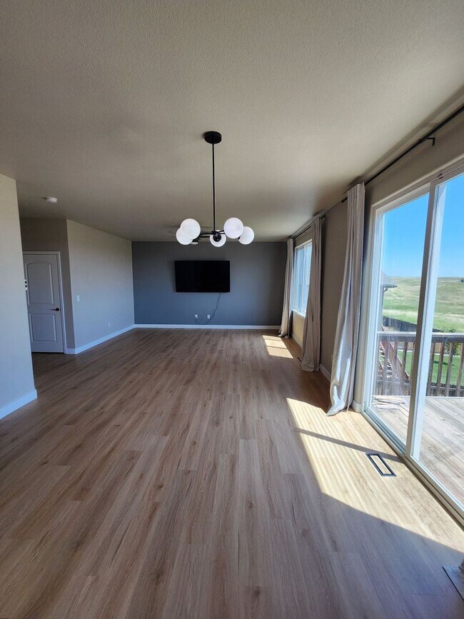 Building Photo - Wonderful Home