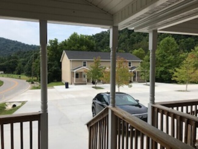 Building Photo - 2039 Ky Route 2381