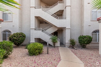Building Photo - 10080 E Mountainview Lake Dr