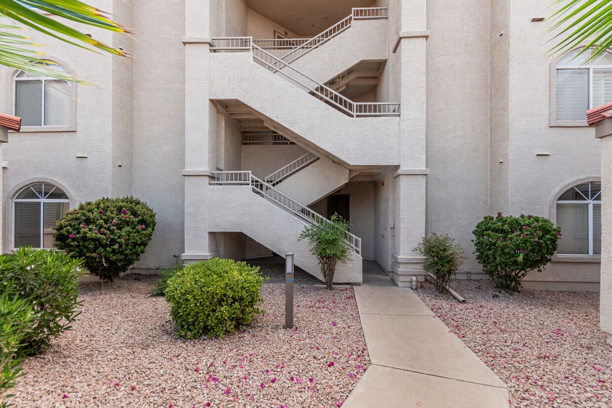 Foto principal - Mountainview Lake Dr