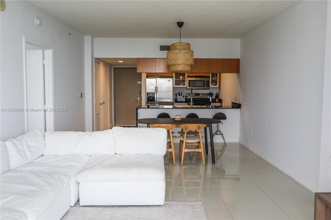 Foto del edificio - 1717 N Bayshore Dr