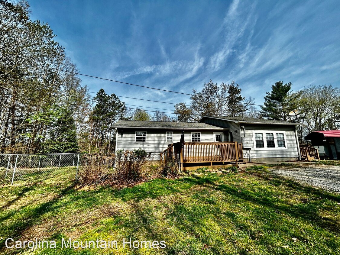 Primary Photo - 3 br, 2 bath House - 204 Cane Creek Lane